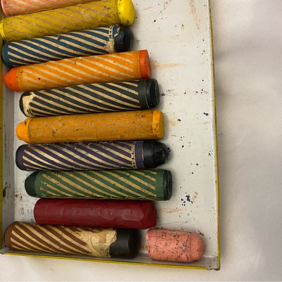 Vintage Popeye Tin Crayon Case with Chubby Chunky Crayons King  American Crayon - Picture 5 of 15